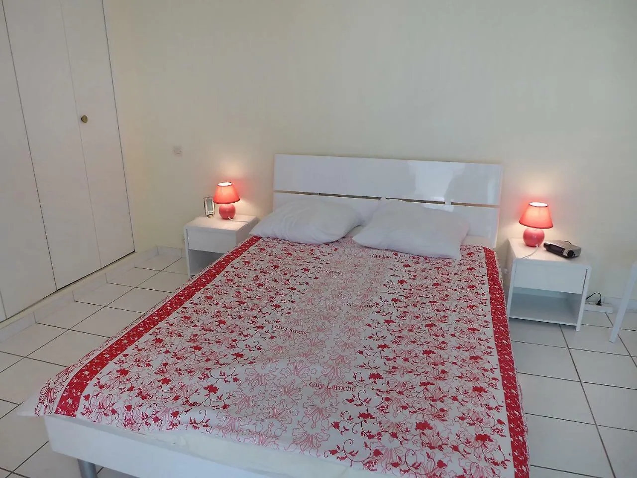 Apartment Les Chevrefeuilles Saint-Tropez 0*,